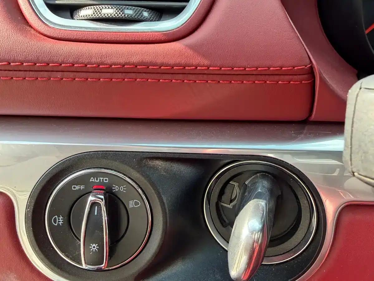 2020 Porsche 718 Boxster 2.0T — миниатюра 15