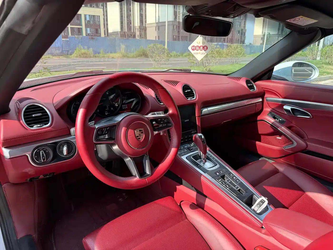 2020 Porsche 718 Boxster 2.0T — миниатюра 5
