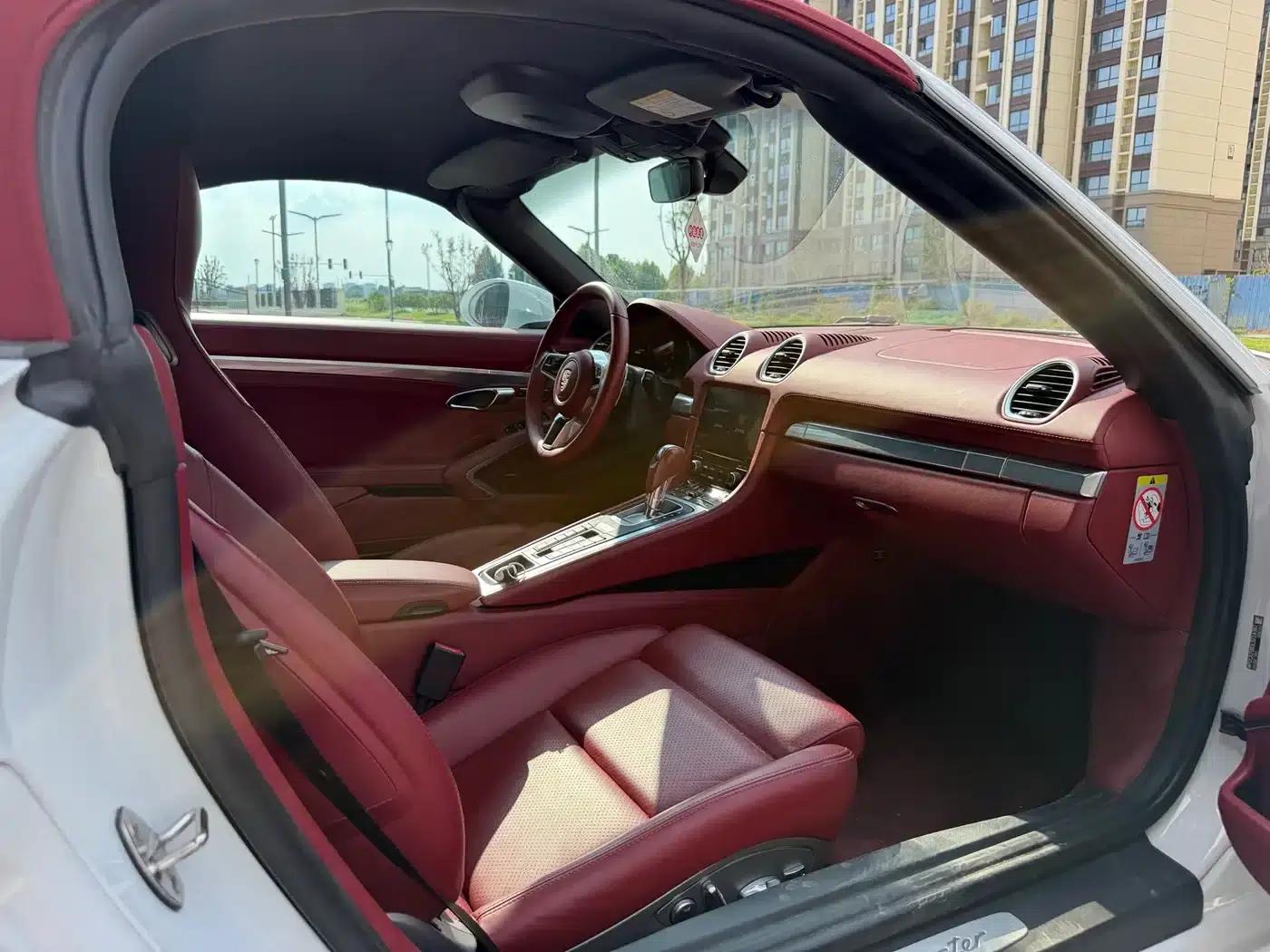2020 Porsche 718 Boxster 2.0T — миниатюра 6