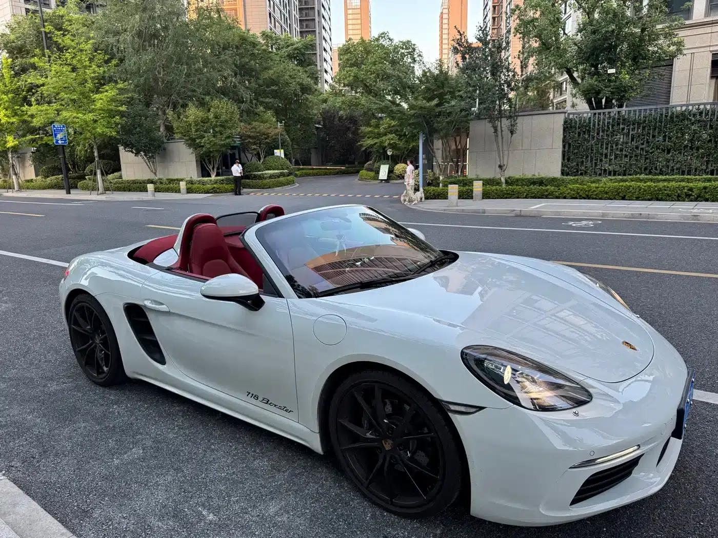 2022 Porsche 718 Boxster 2.0T — миниатюра 6