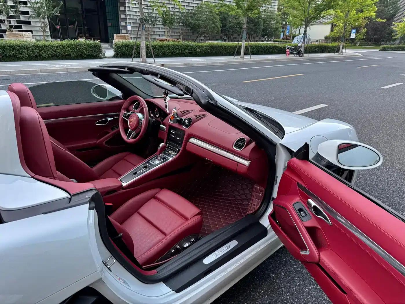 2022 Porsche 718 Boxster 2.0T — миниатюра 7