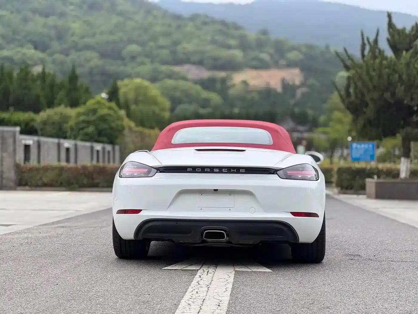 2020 Porsche 718 Boxster 2.0T — миниатюра 14