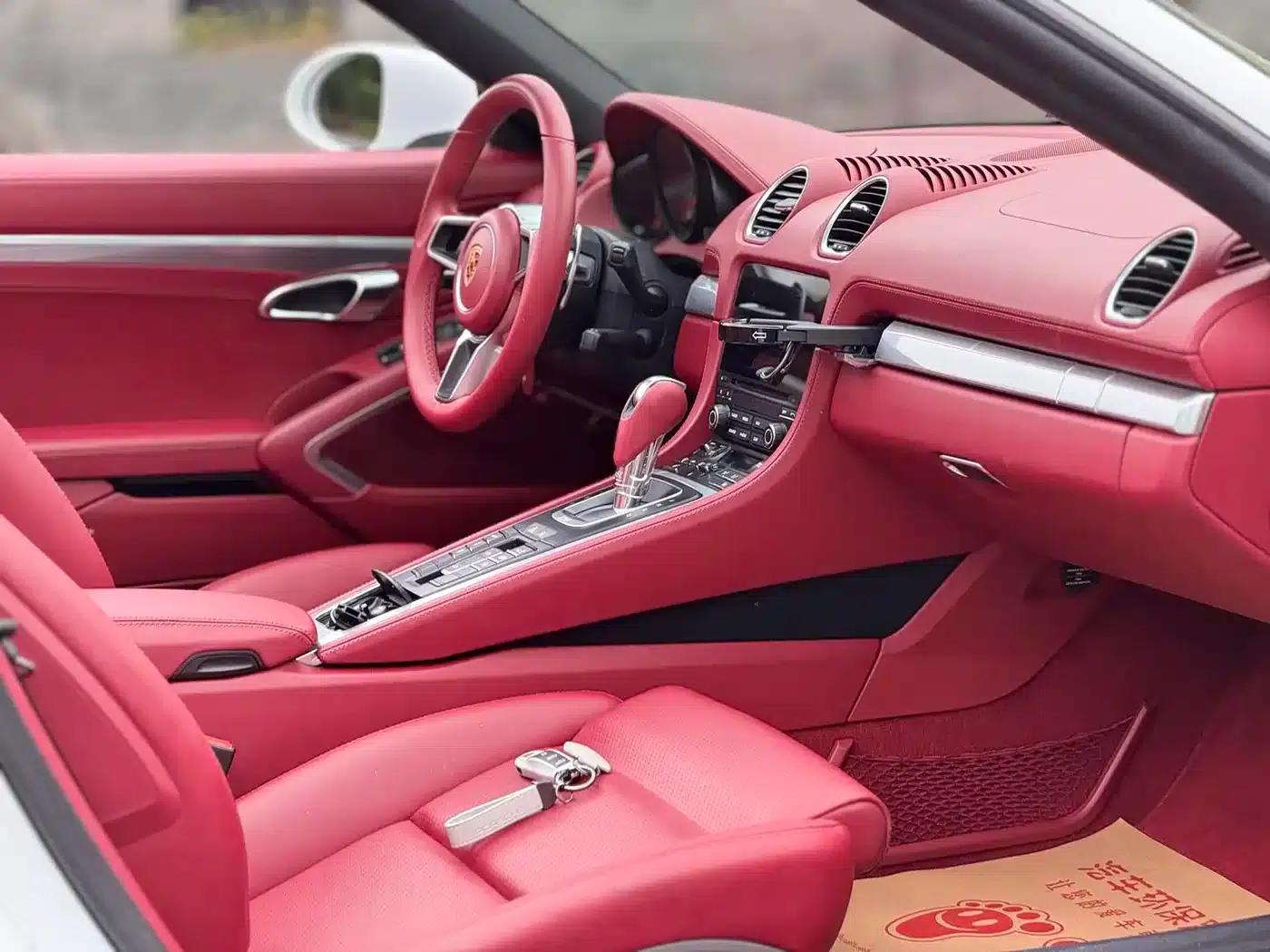 2020 Porsche 718 Boxster 2.0T — миниатюра 4