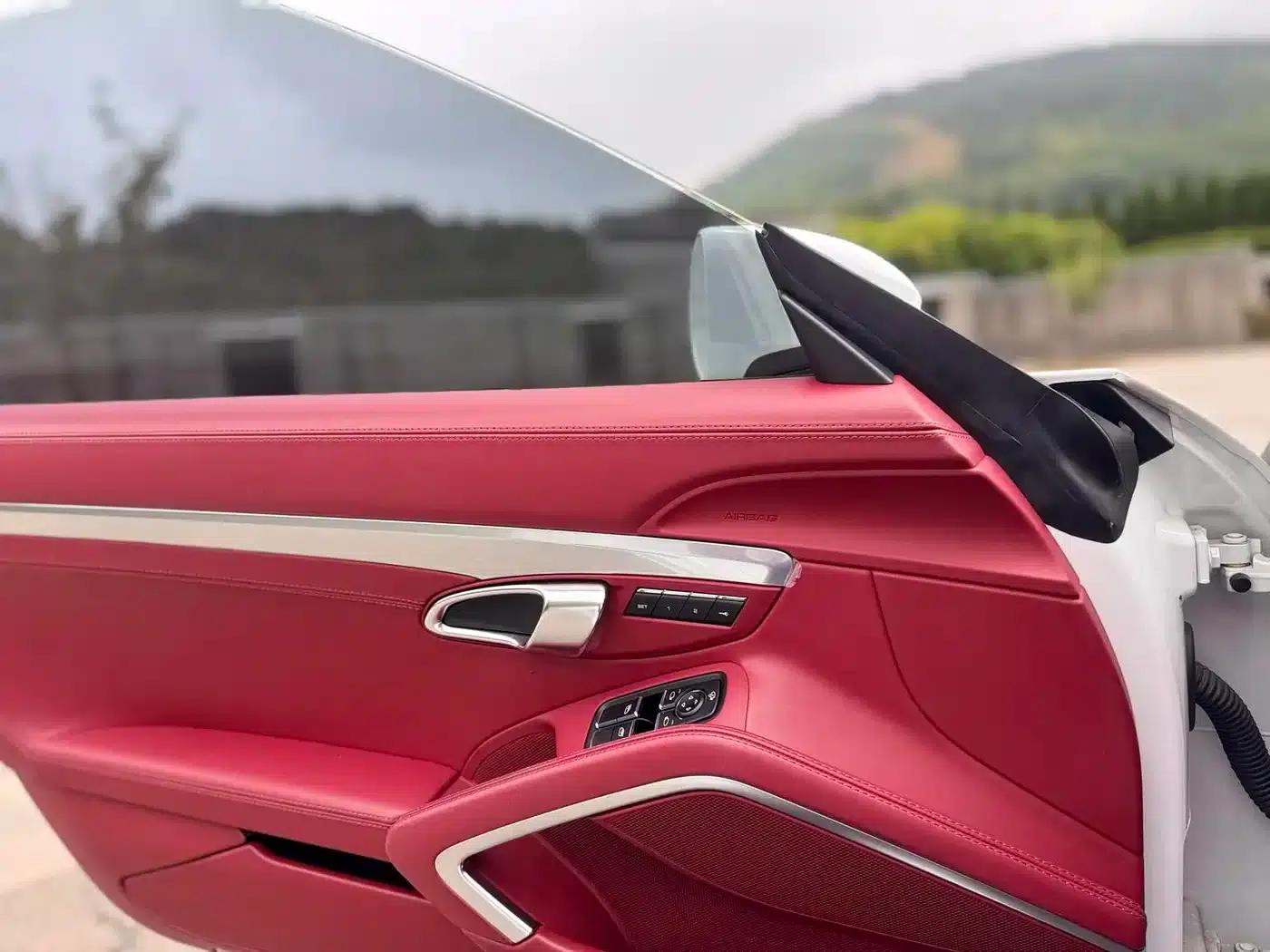 2020 Porsche 718 Boxster 2.0T — миниатюра 5
