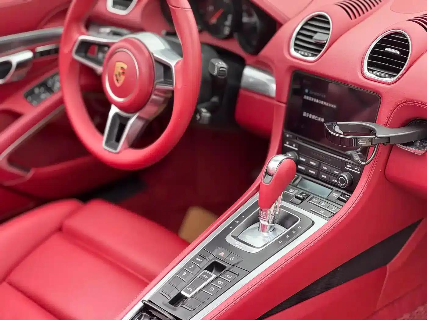 2020 Porsche 718 Boxster 2.0T — миниатюра 6