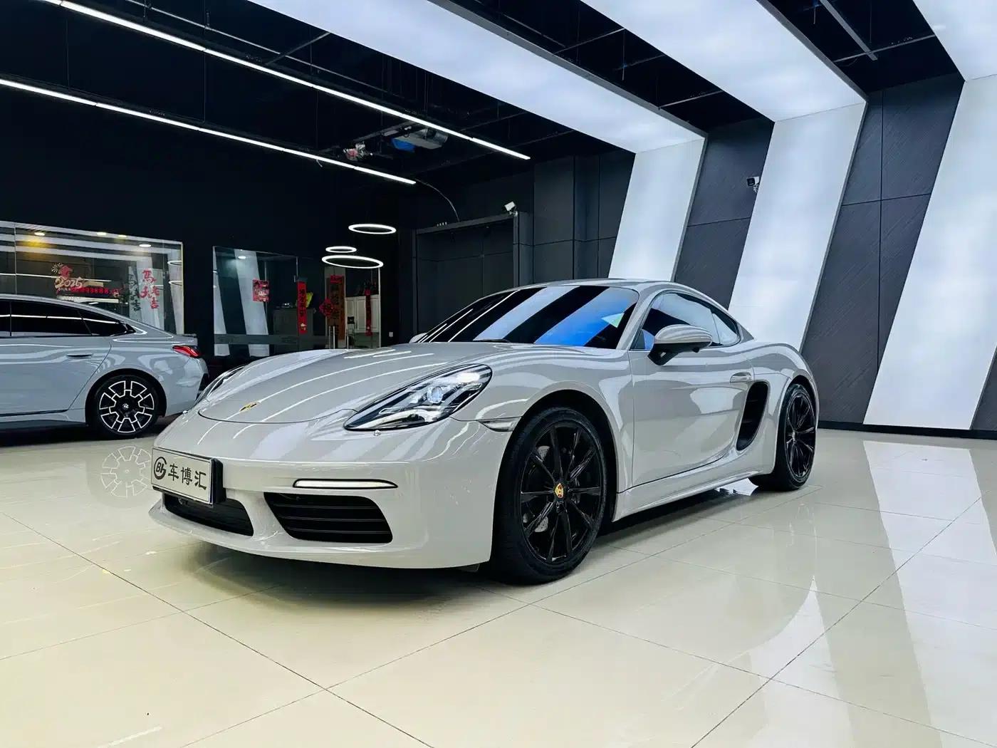 Porsche 718 Cayman 2016 2.0T — миниатюра 1