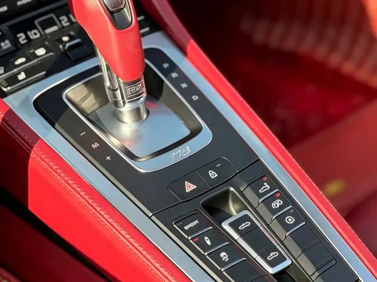 2020 Porsche 718 Boxster 2.0T — миниатюра 7