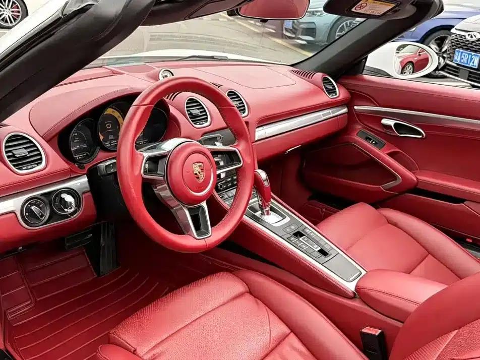 2016 Porsche 718 Boxster 2.0T — миниатюра 5