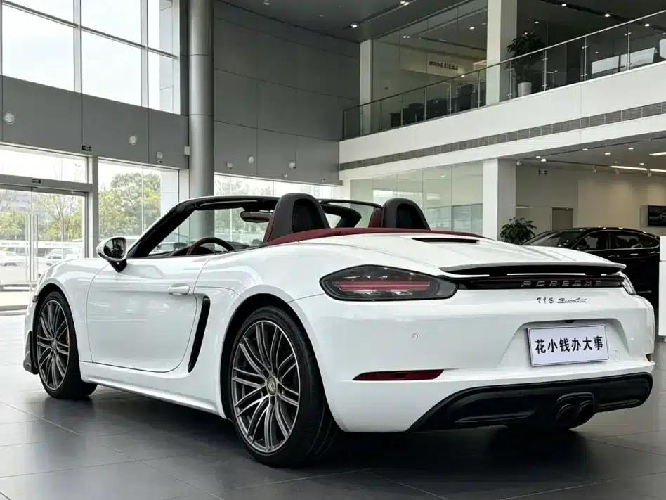 2016 Porsche 718 Boxster 2.0T — миниатюра 9