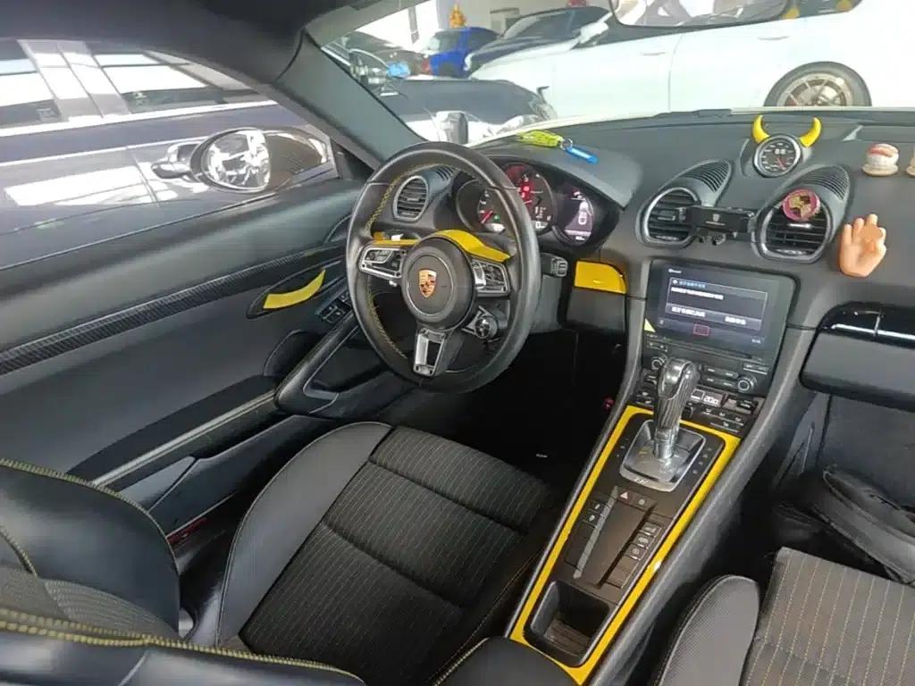 Porsche 718 2019 Cayman T 2.0T — миниатюра 11
