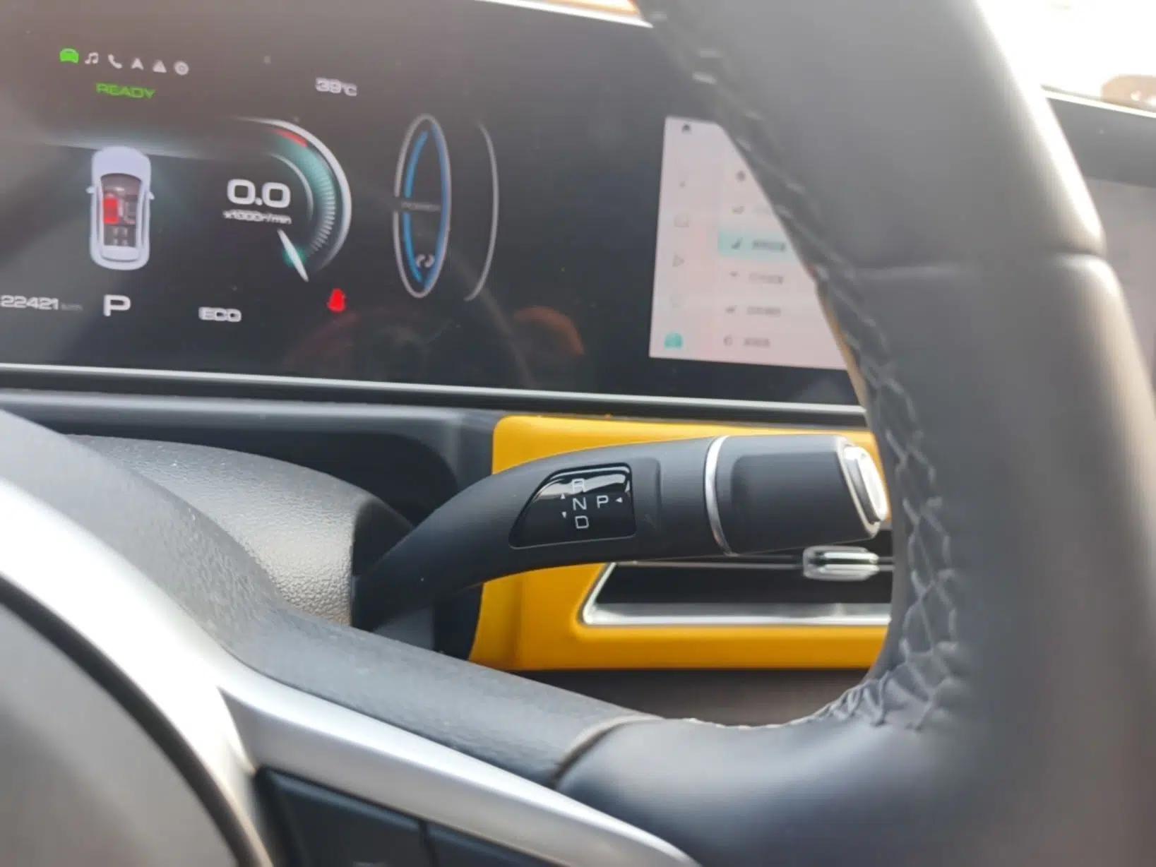ORA Good Cat GT 2023 Mulan Edition 401km Prestige Version — миниатюра 21