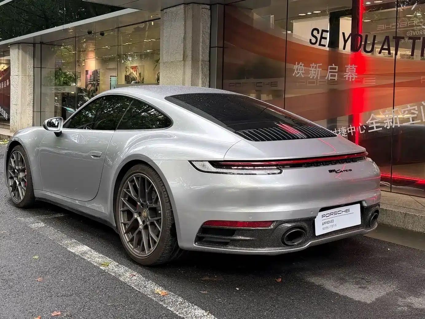 2022 Porsche 911 Carrera 3.0T — миниатюра 4