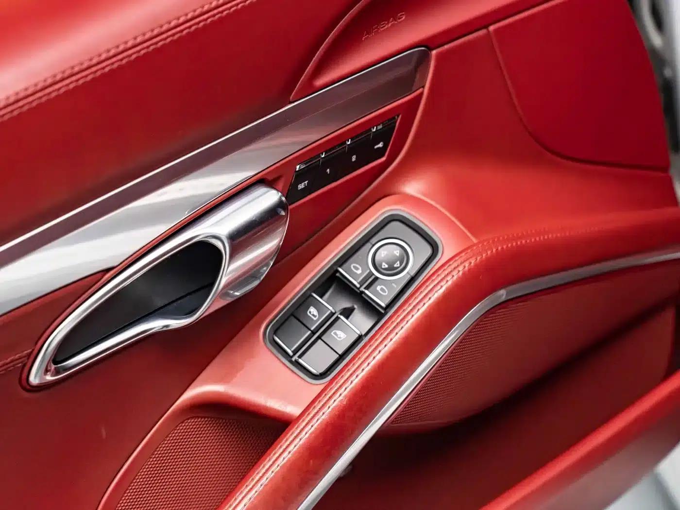 2016 Porsche 911 Carrera 4S 3.0T — миниатюра 16