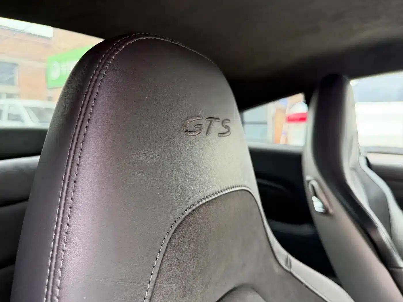 Porsche 911 2017 Carrera 4 GTS 3.0T — миниатюра 12
