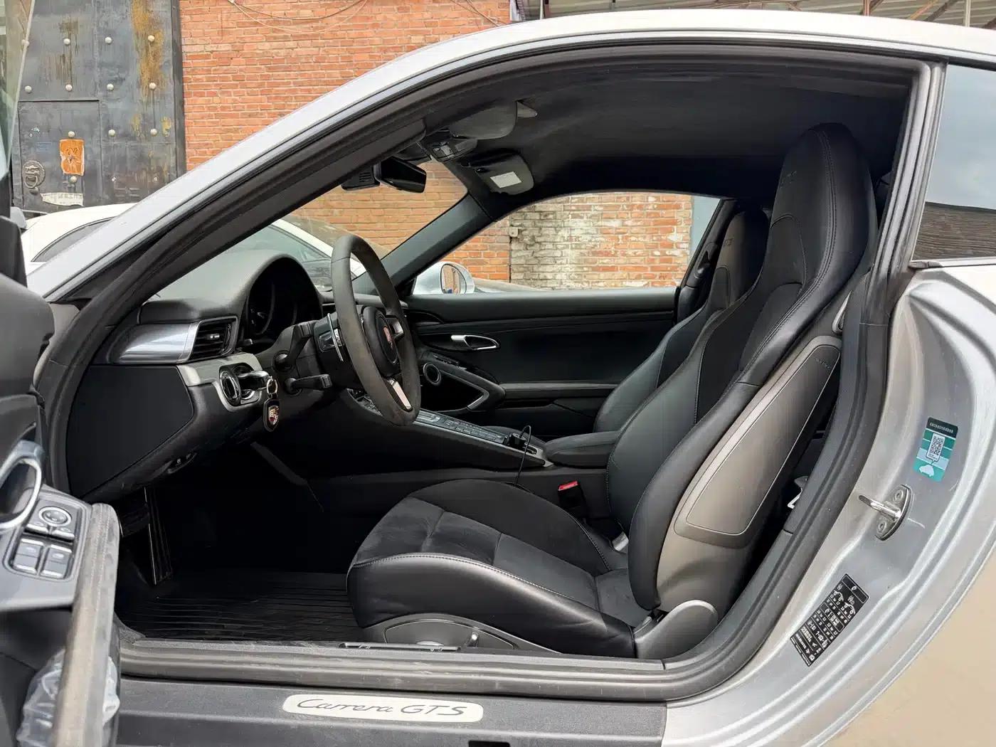 Porsche 911 2017 Carrera 4 GTS 3.0T — миниатюра 9