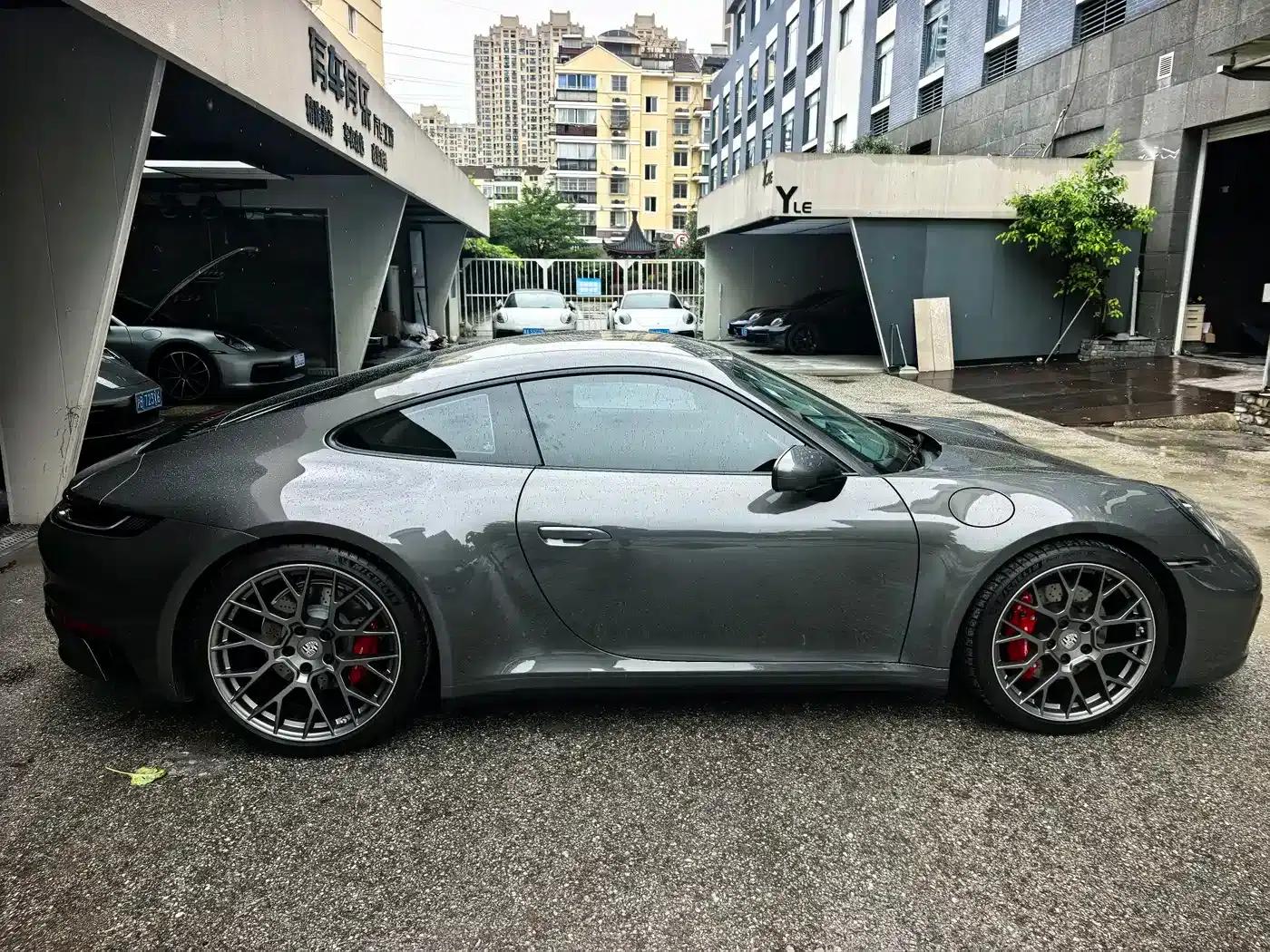 2022 Porsche 911 Carrera S 3.0T — миниатюра 2