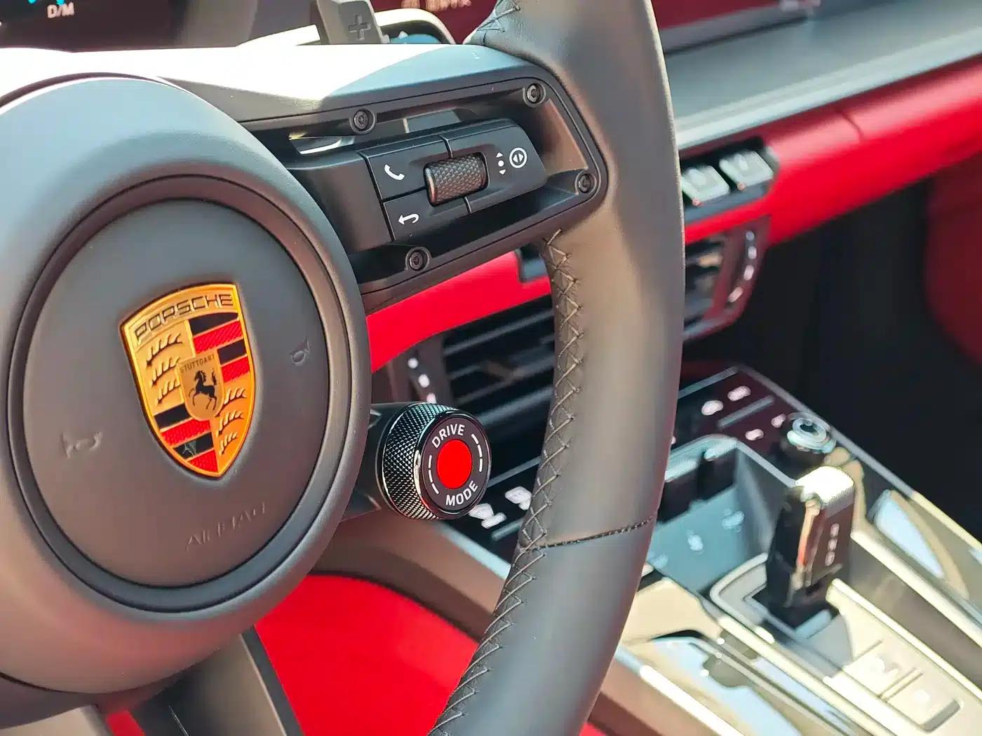2026 Porsche 911 Carrera 3.0T — миниатюра 15