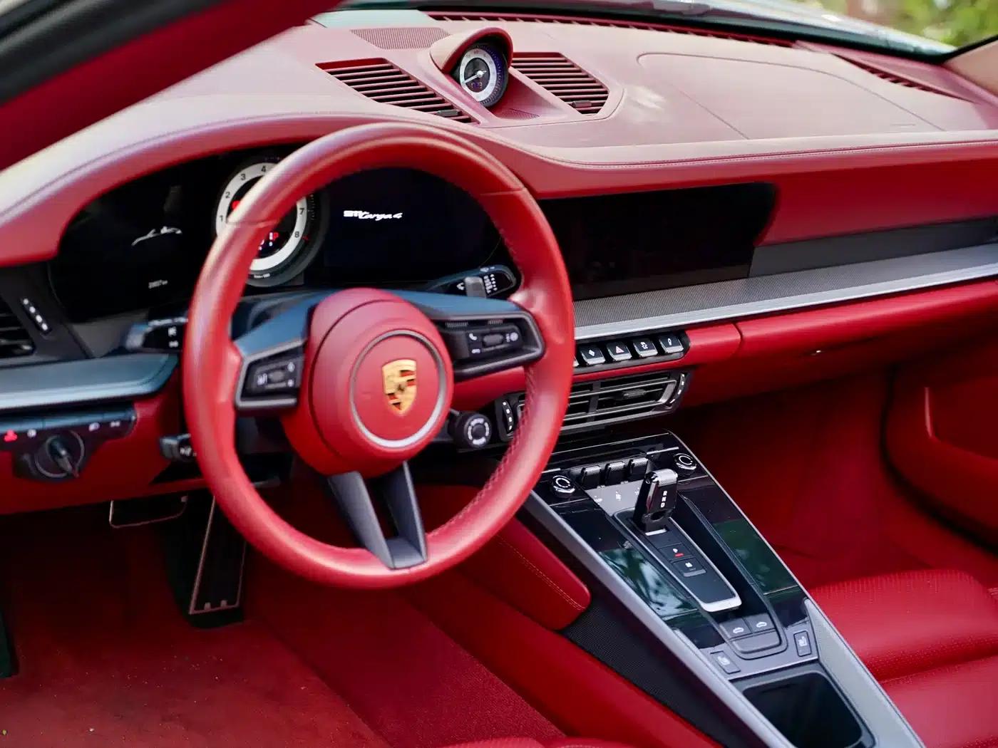 2023 Porsche 911 Targa 4 3.0T — миниатюра 9