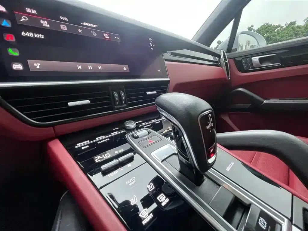 2023 Cayenne E-Hybrid 2.0T — миниатюра 11