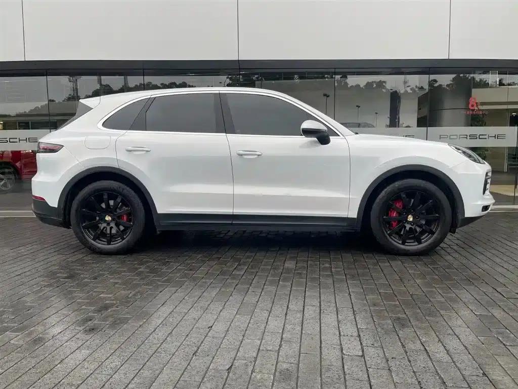 2023 Cayenne E-Hybrid 2.0T — миниатюра 3
