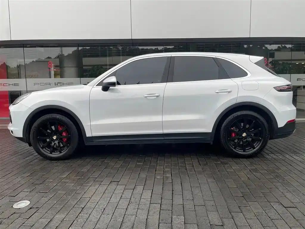 2023 Cayenne E-Hybrid 2.0T — миниатюра 5