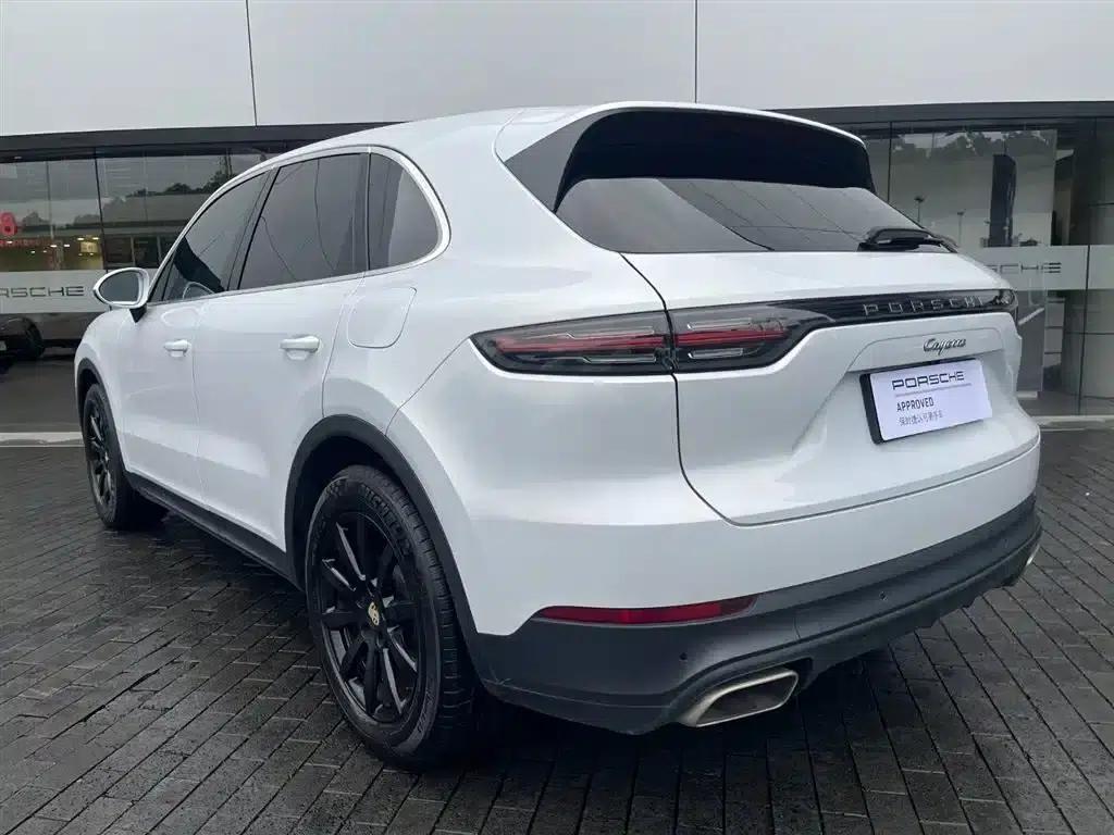 2023 Cayenne E-Hybrid 2.0T — миниатюра 7