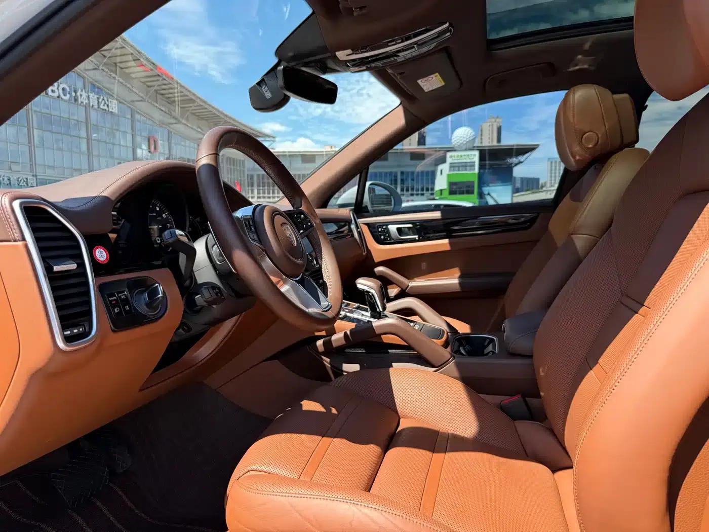 2019 Cayenne E-Hybrid 2.0T — миниатюра 8