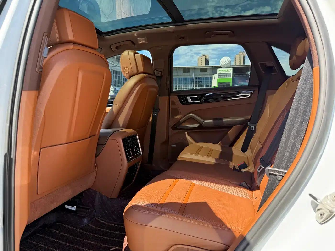 2019 Cayenne E-Hybrid 2.0T — миниатюра 9