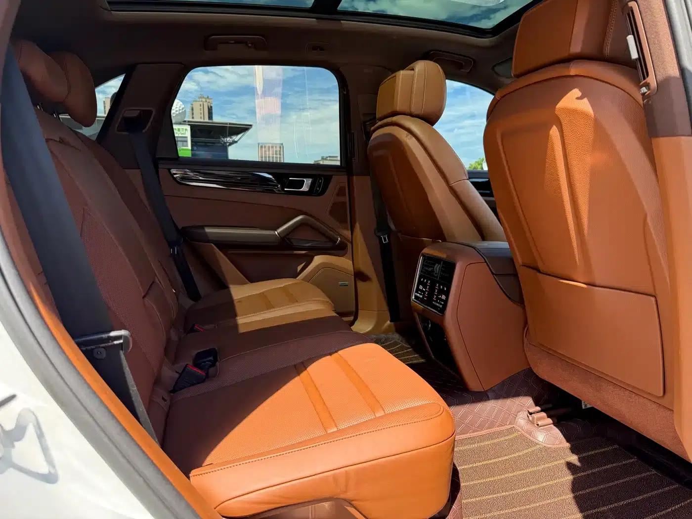 2019 Cayenne E-Hybrid 2.0T — миниатюра 10