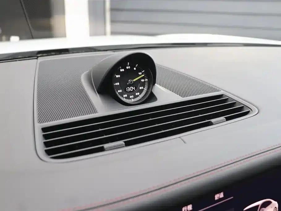 Panamera 4 E-Hybrid Platinum Edition 2.9T (2023 model year) — миниатюра 36