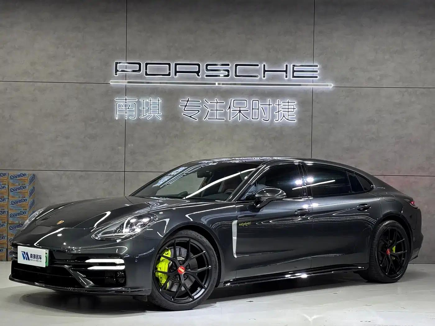 2022 Panamera 4 E-Hybrid Executive Long Wheelbase 2.9T — миниатюра 1