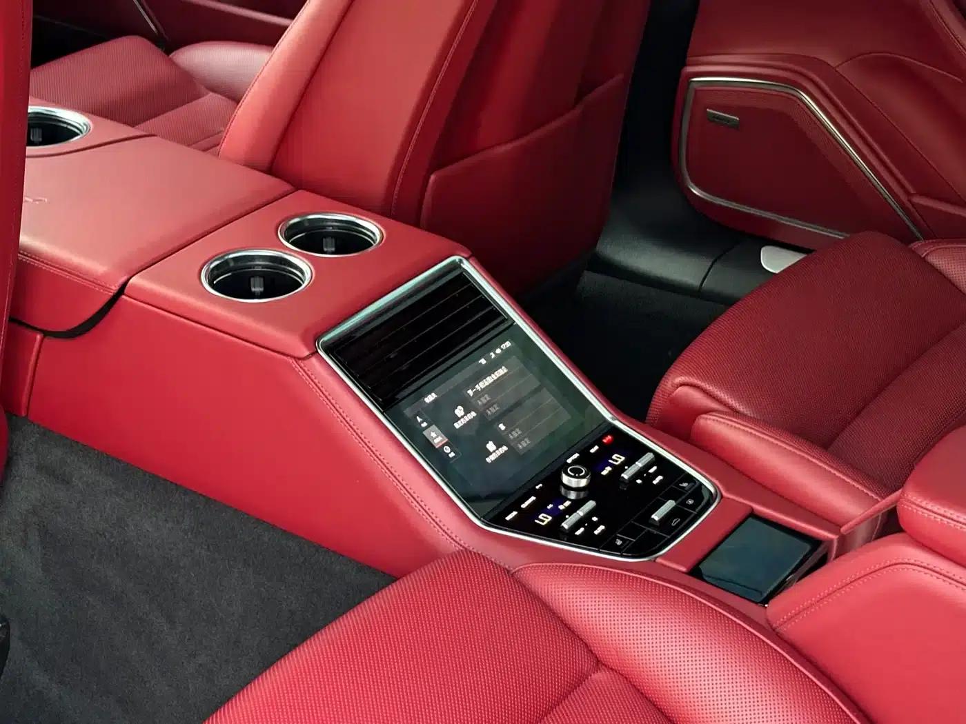 2022 Panamera 4 E-Hybrid Executive Long Wheelbase 2.9T — миниатюра 16