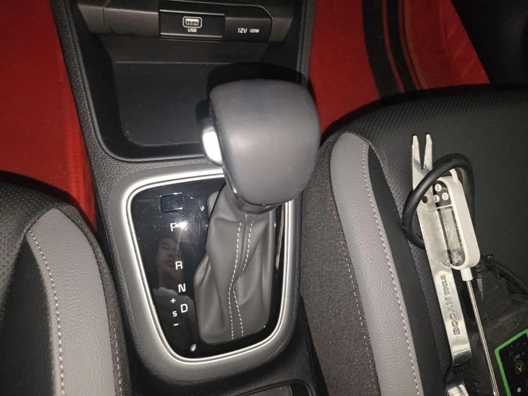 Kia kx1 Stonic 2026 Model 1.4L Sunroof Edition — миниатюра 16