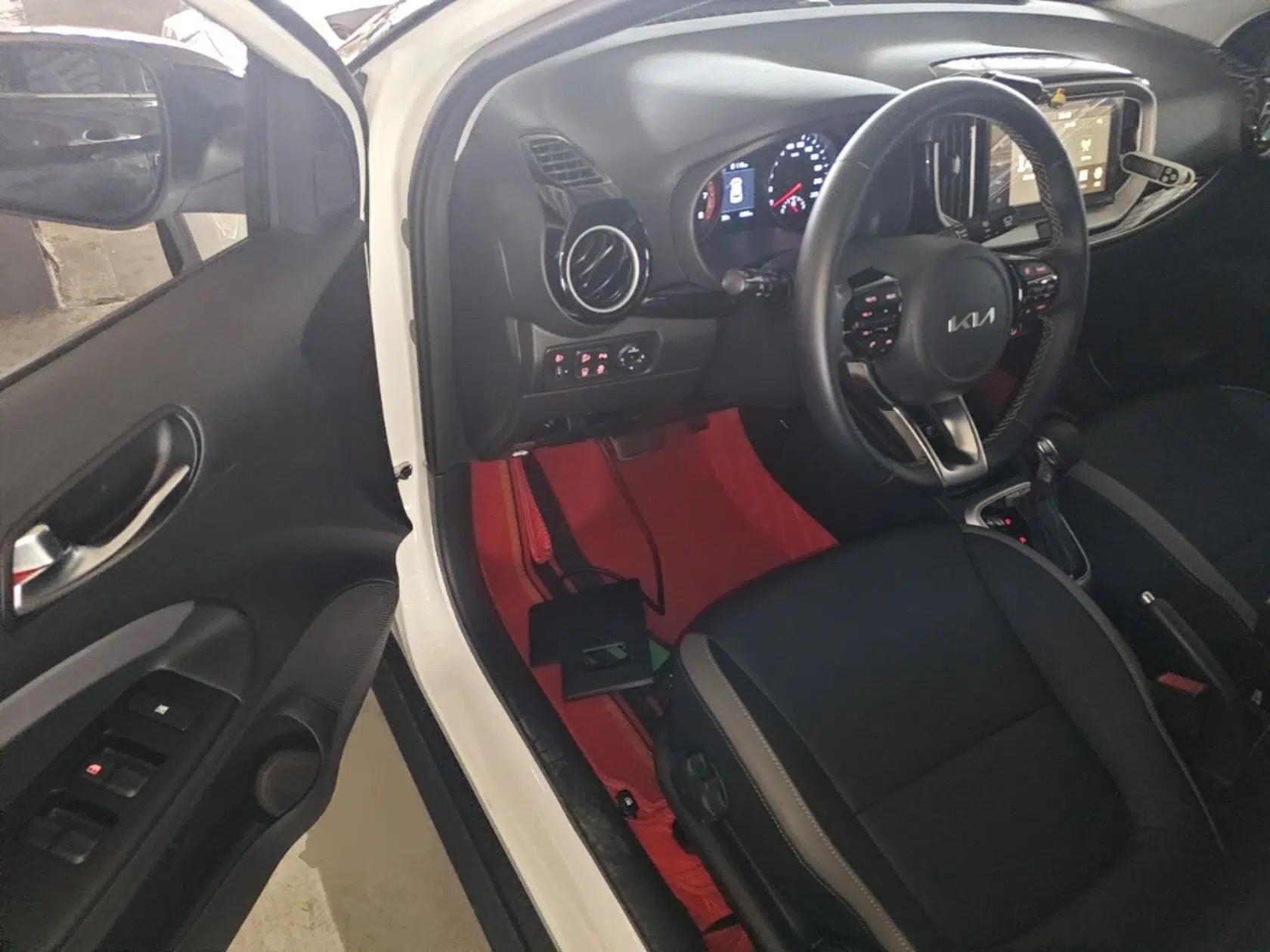 Kia kx1 Stonic 2026 Model 1.4L Sunroof Edition — миниатюра 18