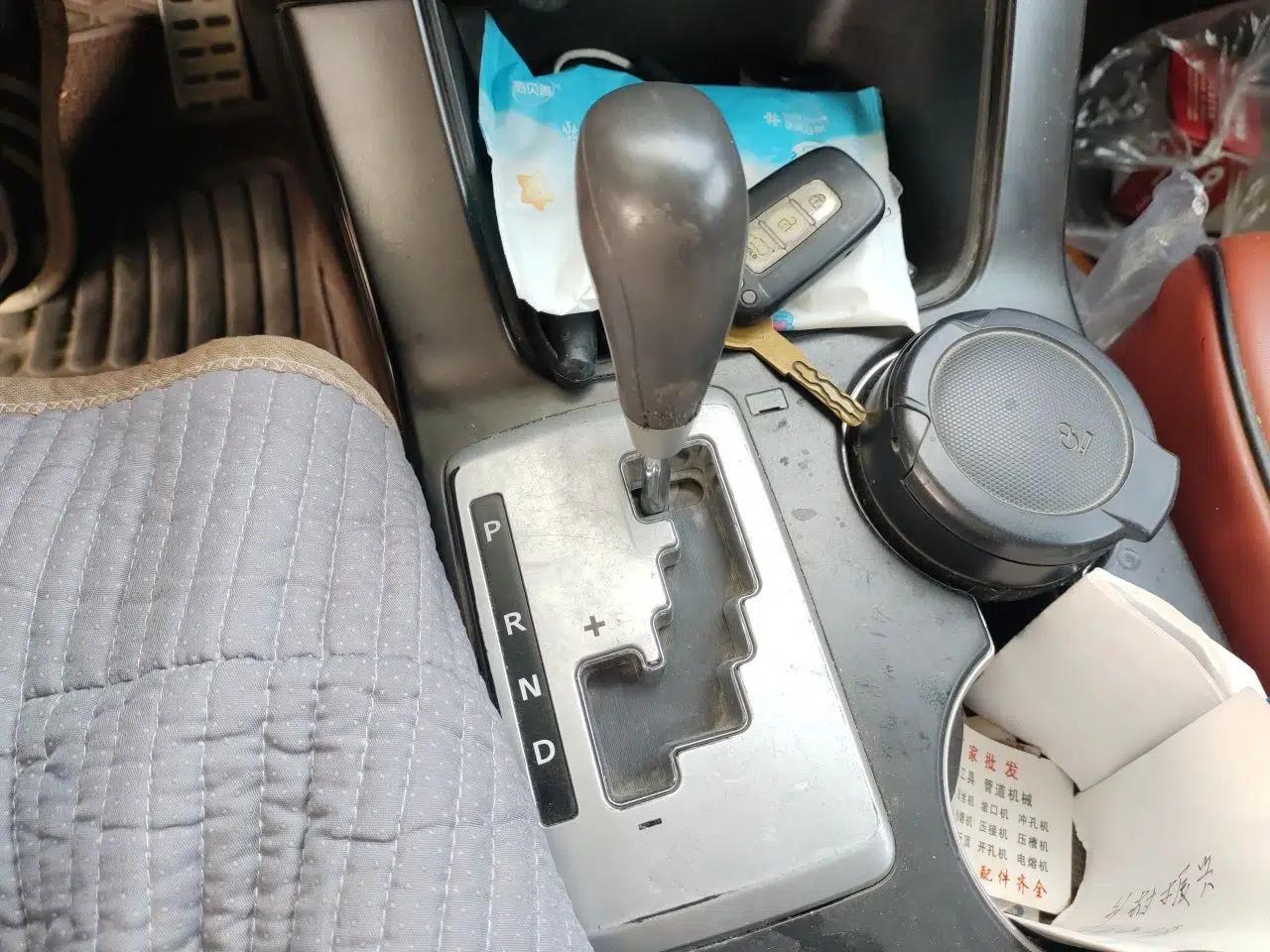 Kia Sorento 2012 2.4L Gasoline Supreme Edition — миниатюра 14