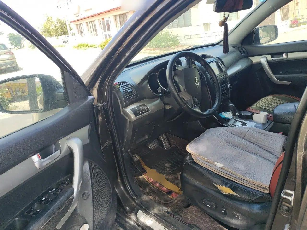 Kia Sorento 2012 2.4L Gasoline Supreme Edition — миниатюра 16