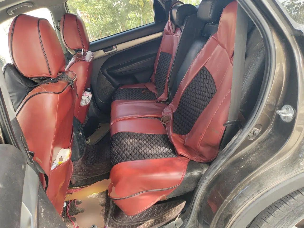 Kia Sorento 2012 2.4L Gasoline Supreme Edition — миниатюра 17