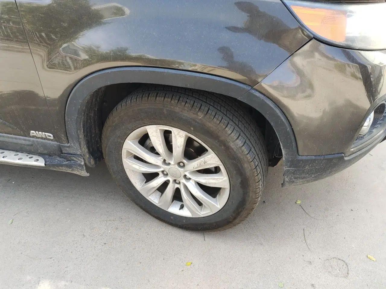 Kia Sorento 2012 2.4L Gasoline Supreme Edition — миниатюра 8