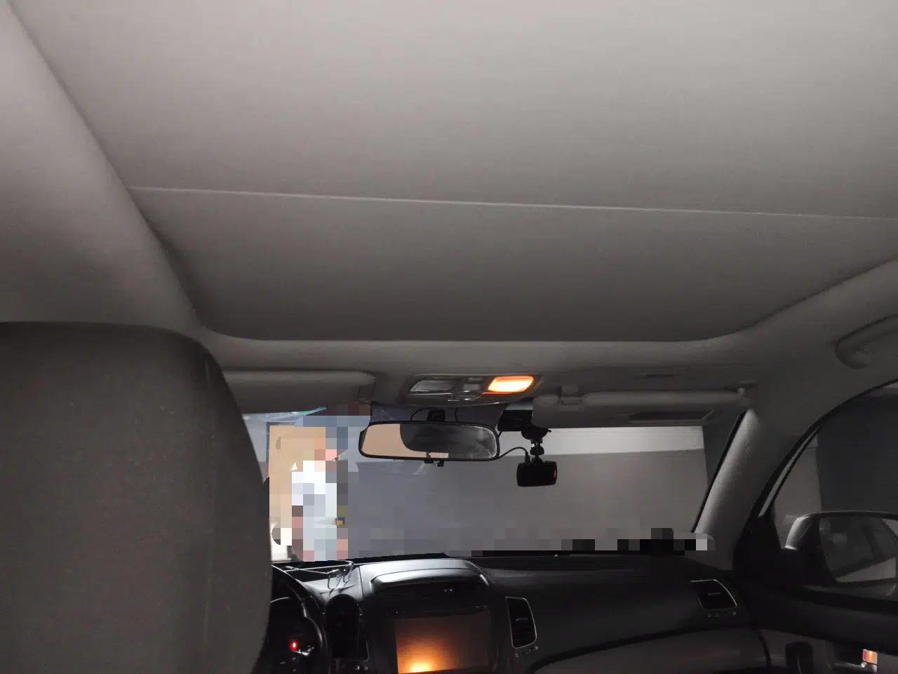 Kia Sorento 2013 2.4L 5-Seater Gasoline Comfort Edition — миниатюра 18