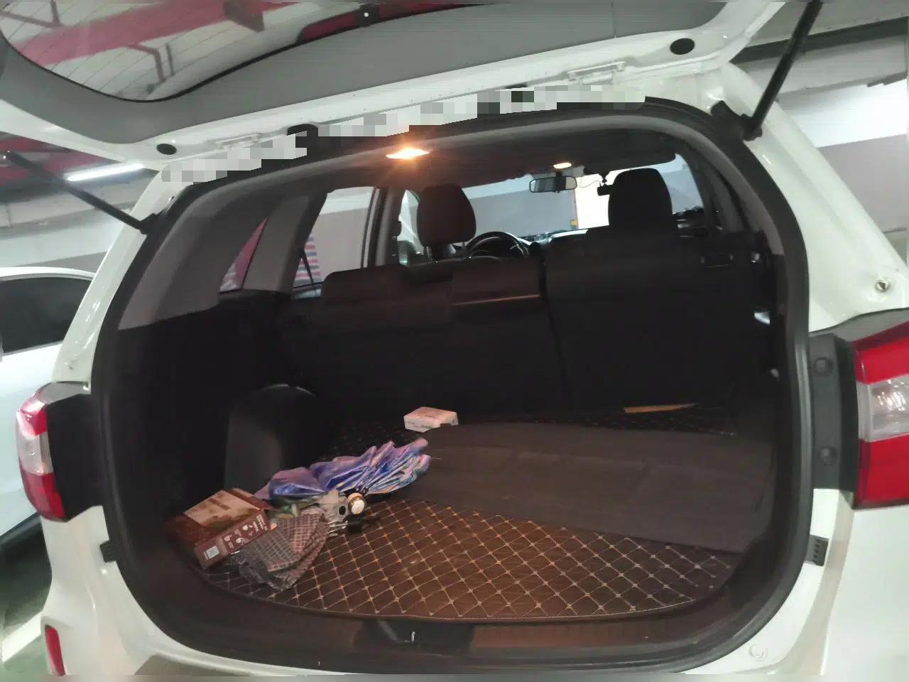 Kia Sorento 2013 2.4L 5-Seater Gasoline Comfort Edition — миниатюра 19