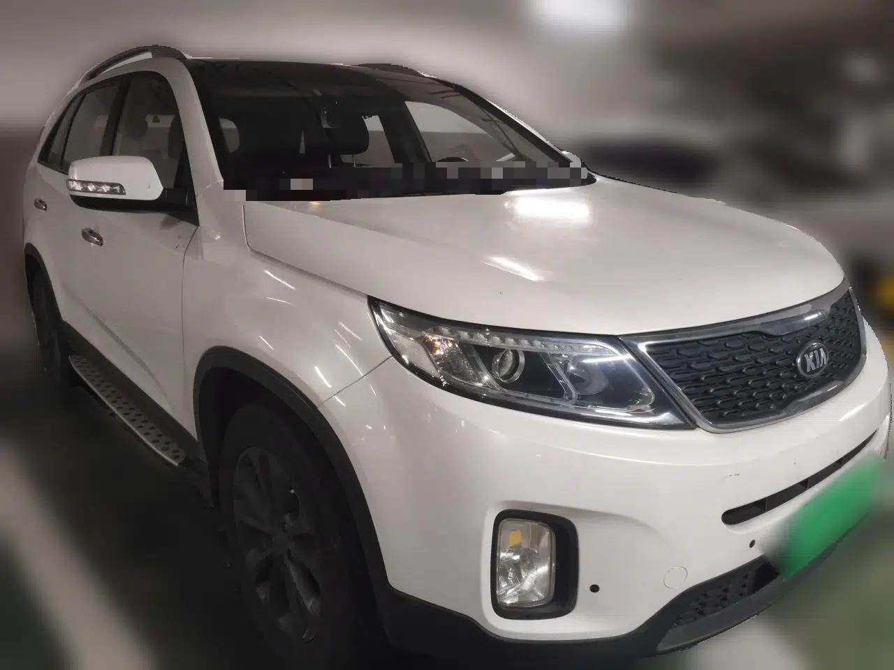 Kia Sorento 2013 2.4L 5-Seater Gasoline Comfort Edition — миниатюра 3