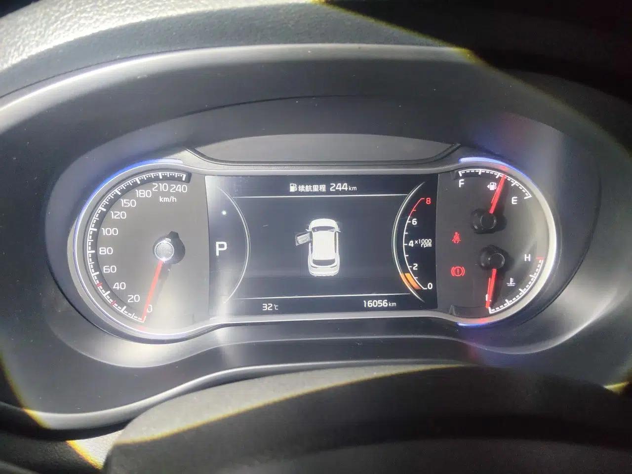 Kia KX5 2021 2.0L Automatic Two-Wheel Drive Comfort Edition — миниатюра 11