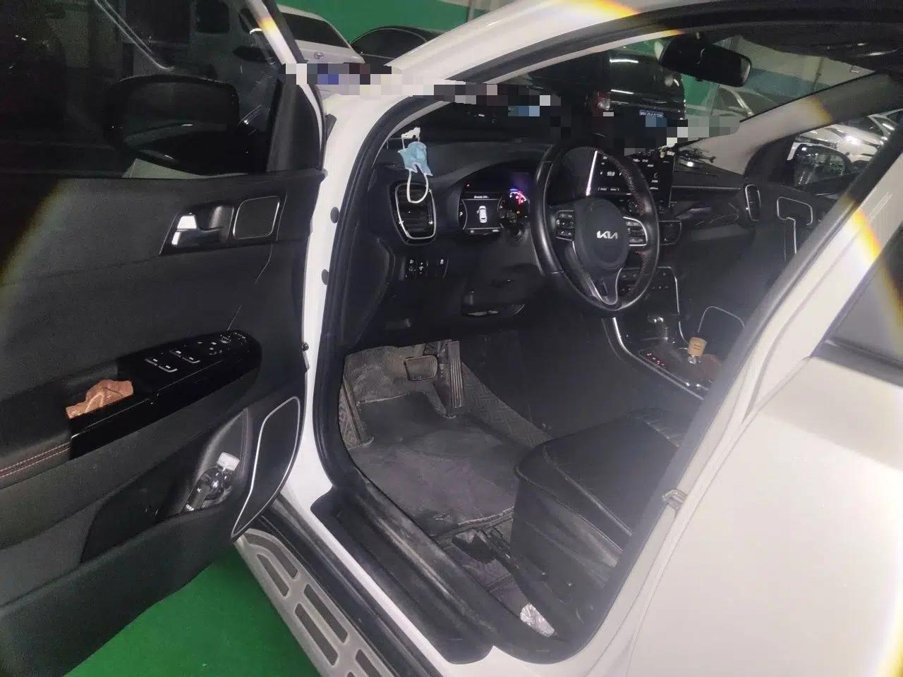 Kia KX5 2021 2.0L Automatic Two-Wheel Drive Comfort Edition — миниатюра 16