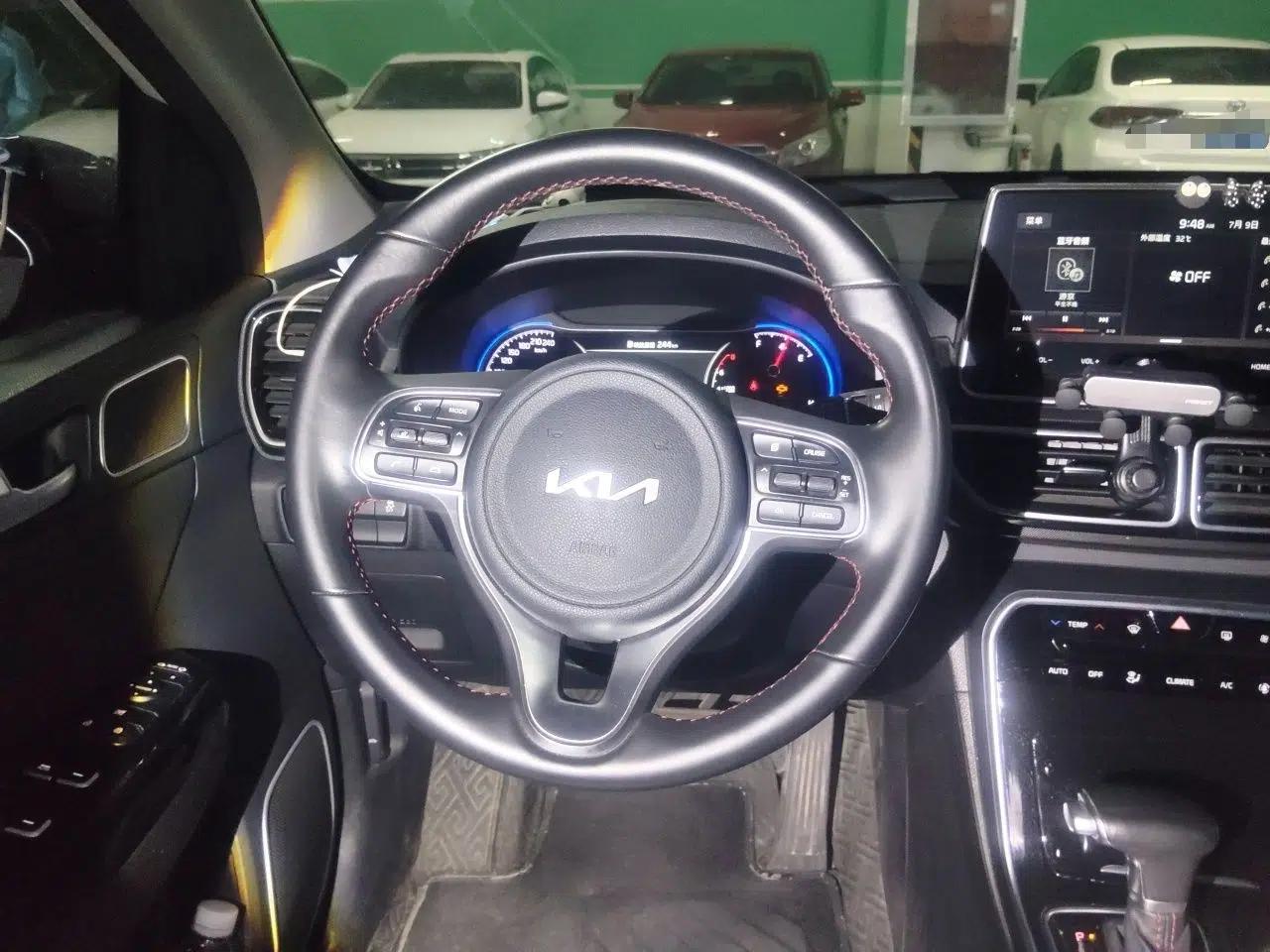 Kia KX5 2021 2.0L Automatic Two-Wheel Drive Comfort Edition — миниатюра 10