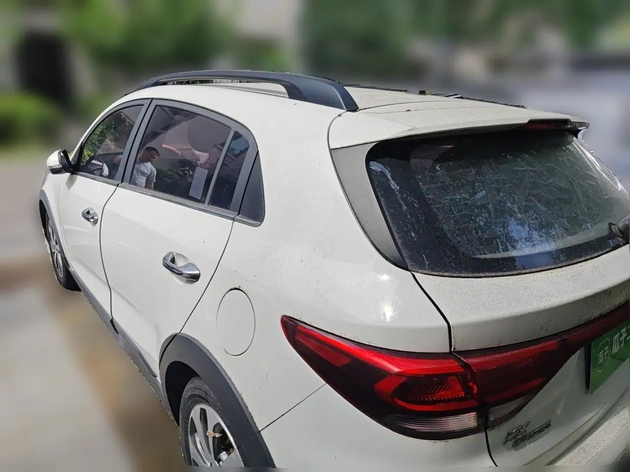 Kia KX Cross 2017 1.4L AT GLS — миниатюра 4