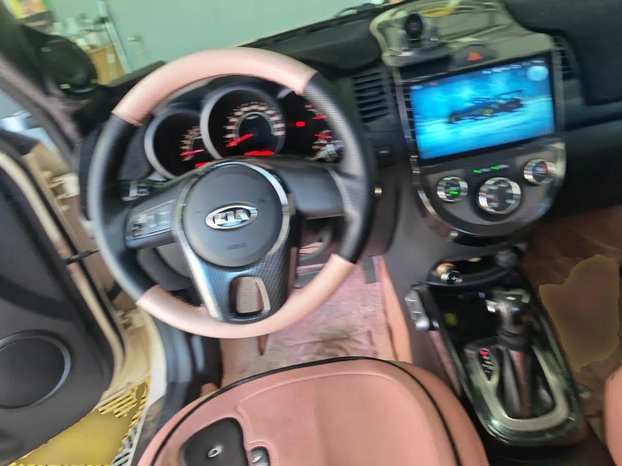 Kia Soul 2013 1.6L AT GL — миниатюра 10