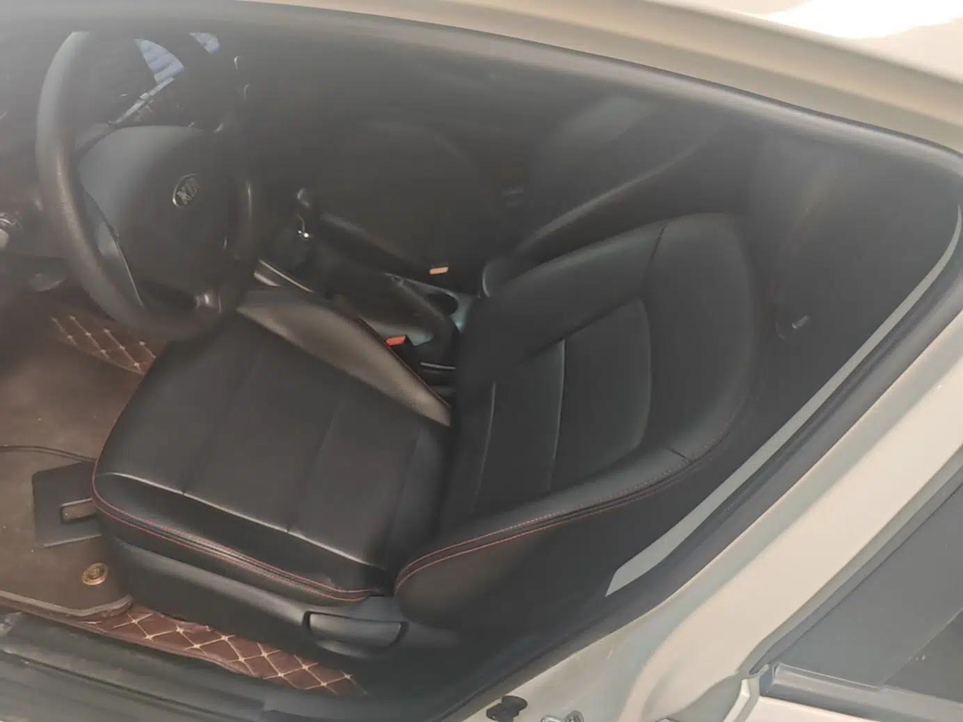Kia K3S 2014 1.6L Manual GL — миниатюра 17