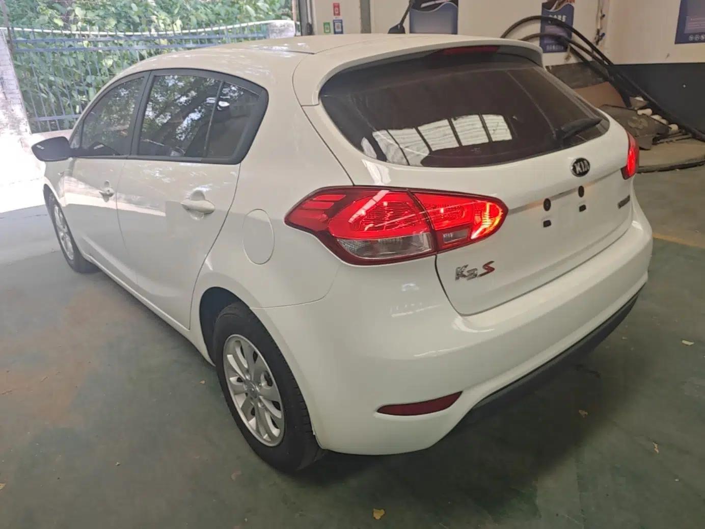 Kia K3S 2014 1.6L Manual GL — миниатюра 4