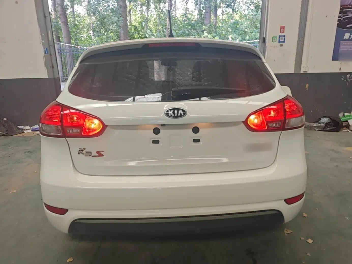 Kia K3S 2014 1.6L Manual GL — миниатюра 5