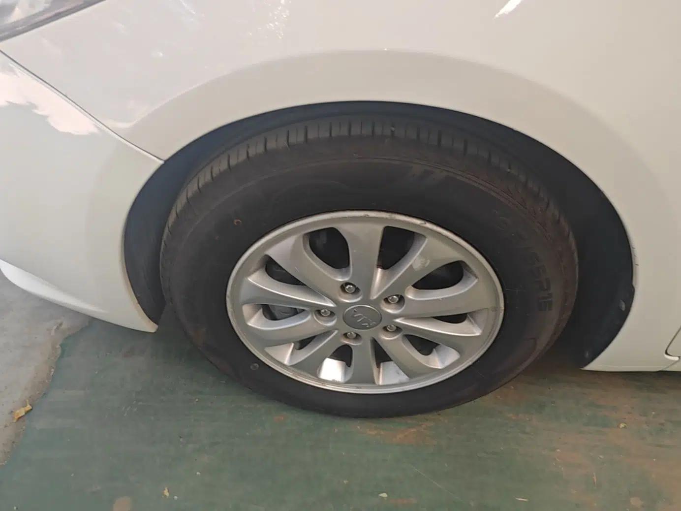 Kia K3S 2014 1.6L Manual GL — миниатюра 10